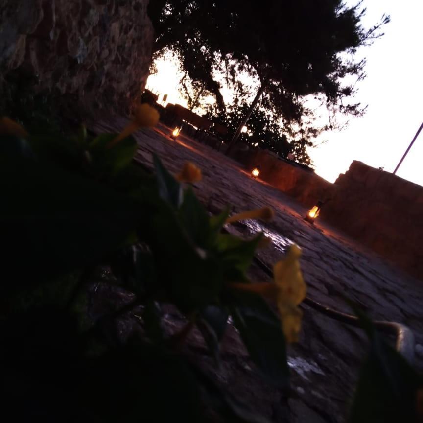 القمر 5*