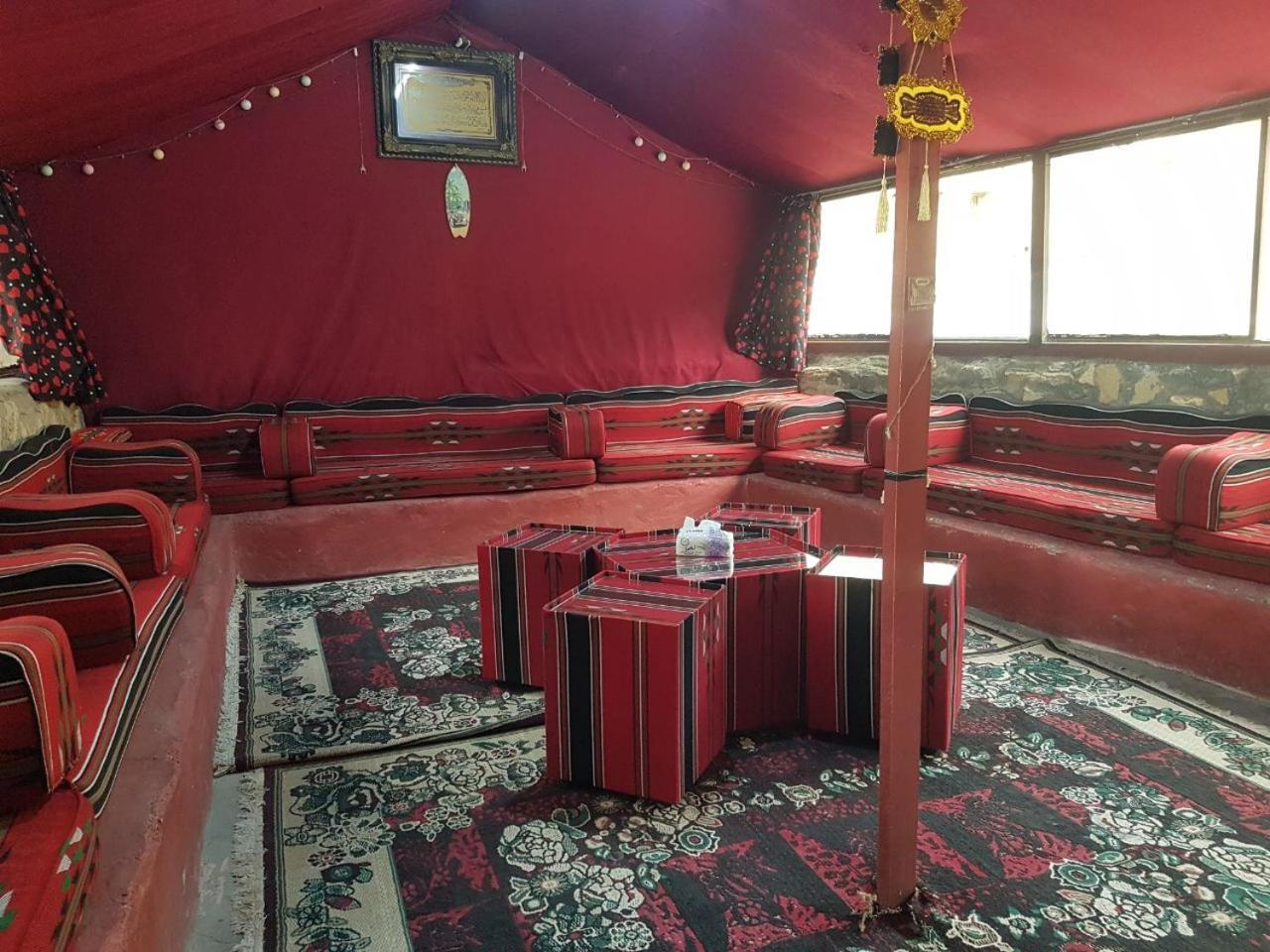القمر